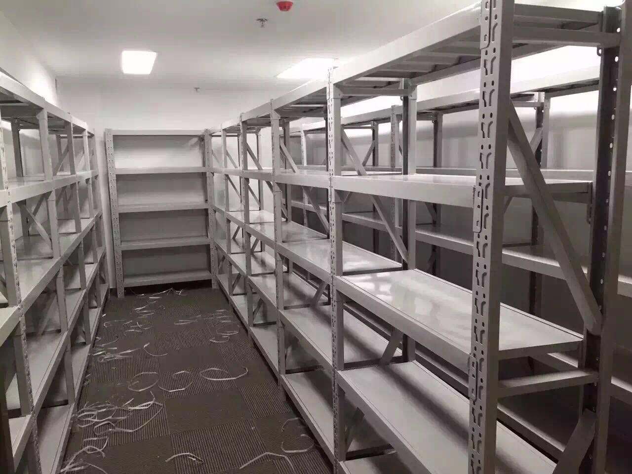 貨架的部件在焊接時(shí)都有哪些地方是需要我們注意的