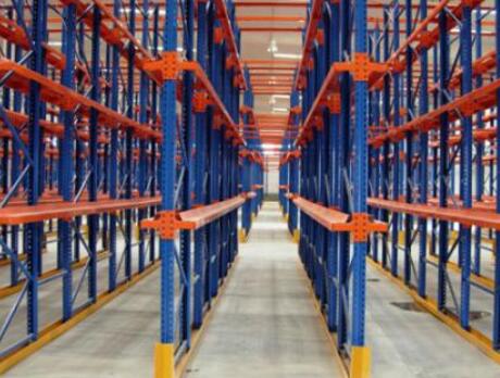 適合使用都在食品倉庫中的貫通式貨架都有哪些優(yōu)缺點